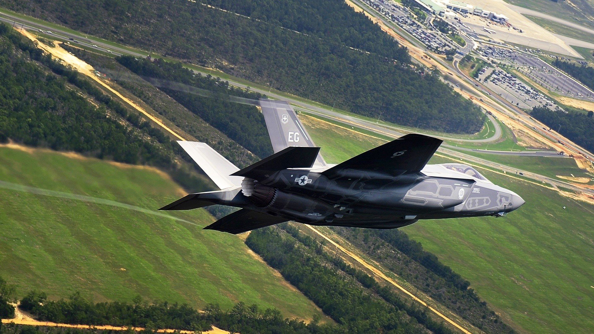 接力赛现场气氛沸腾 澳男队强势登场，澳大利亚接力队集体禁赛