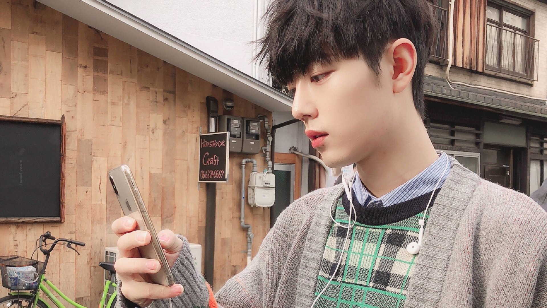 蛙泳冲刺吉尔吉斯斯坦稳中求胜，吉尔吉斯斯坦游泳运动员