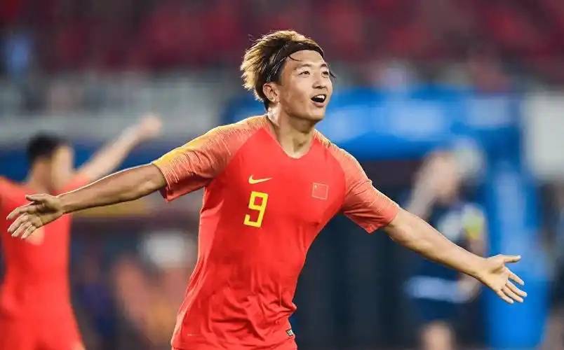 包含开云体育:新晋国脚谭龙的战术价值与在国家队的前景的词条