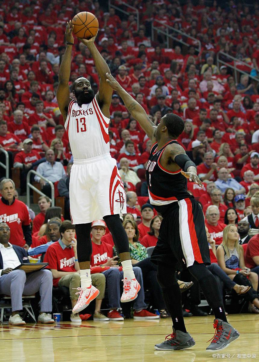 利拉德的绝杀时刻 利拉德的绝杀时刻